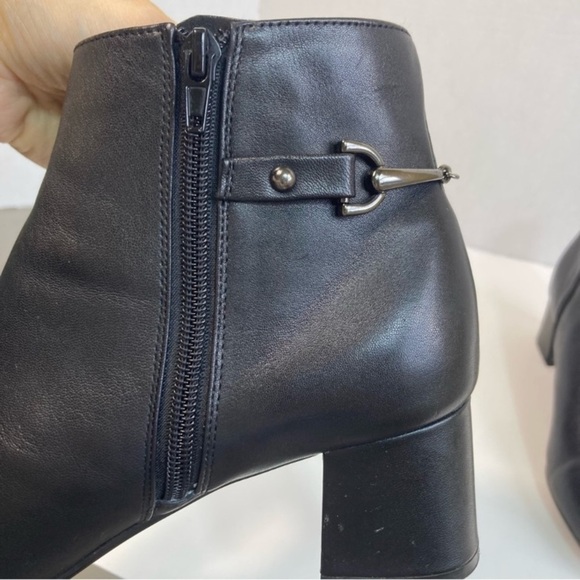 Bandolino Masie Block Heel Leather Ankle Boots Buckle Detail Fall Booties 9.5 - Picture 8 of 13